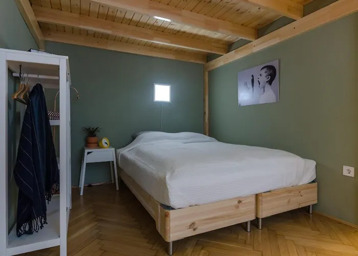 Apartment In City Centre A16